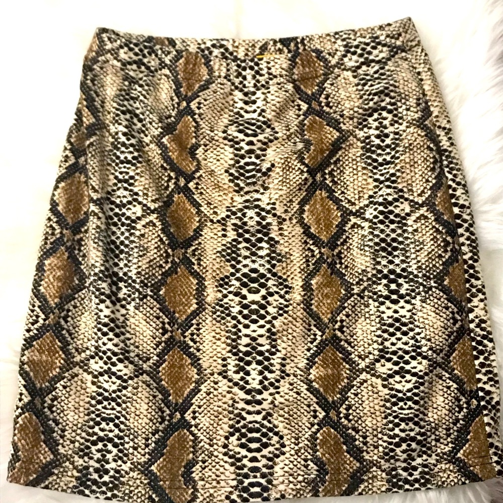 Cheetah print daisy skirt